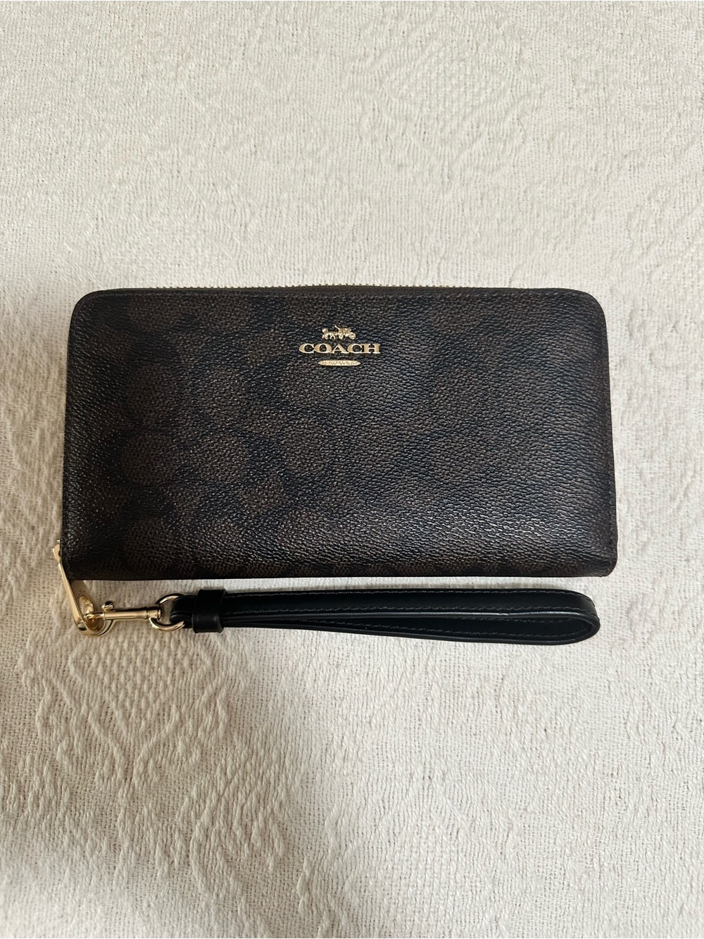 Coach Long Zip Around Wallet in Signature Canvas Walnut/Gold Like New